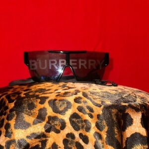 Burberry Black Sunglasses